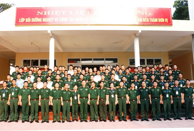 Giao lưu kinh nghiệm tổ chức hoạt động công tác Đoàn Giao lưu kinh nghiệm tổ chức hoạt động công tác Đoàn