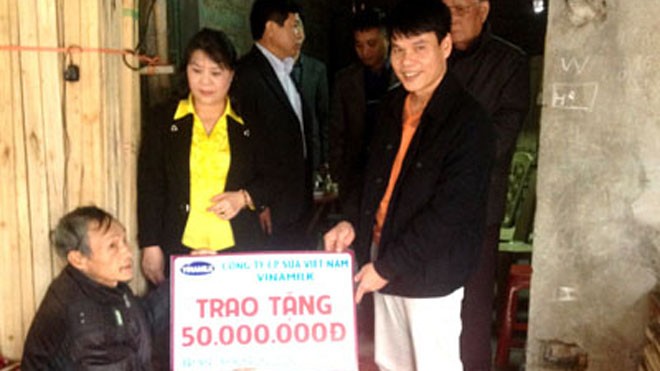 Vinamilk hỗ trợ xây nhà tình thương tại Thái Bình Vinamilk hỗ trợ xây nhà tình thương tại Thái Bình