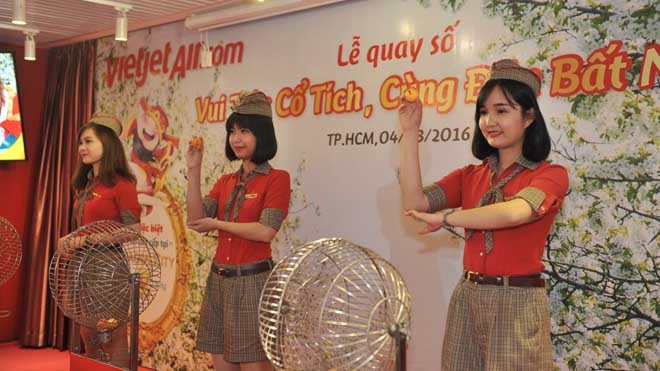 Nữ hành khách Vietjet được tặng căn hộ 2 tỷ vào ngày 8/3 Quay số chọn người may mắn