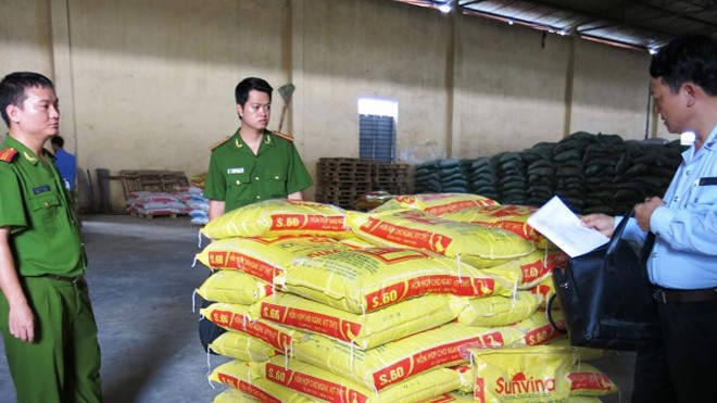 Tiêu hủy đàn heo, phạt tù khi sử dụng chất cấm: Đủ tính răn đe! Bộ NN & PTNT đang phối hợp chặt chẽ với Bộ Công an và Bộ Y tế để tiến tới đẩy lùi vấn nạn chất cấm trong chăn nuôi trong năm 2016
