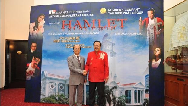 Nhà hát kịch Việt Nam: “Anh cả đỏ” trong làng kịch nghệ Cái bắt tay cùng đồng hành của Lãnh đạo Nhà hát kịch Việt Nam và nhà tài trợ Dr. Thanh