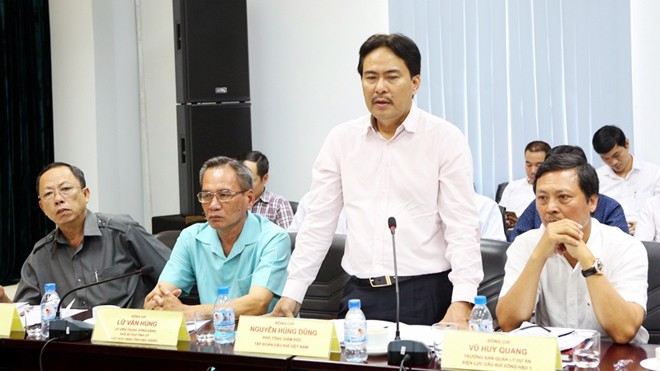 Phó Thủ tướng Trịnh Đình Dũng kiểm tra tiến độ Dự án Long Phú 1 và Sông Hậu 1 Phó TGĐ PVN Nguyễn Hùng Dũng báo cáo tiến độ hai dự án tại cuộc họp