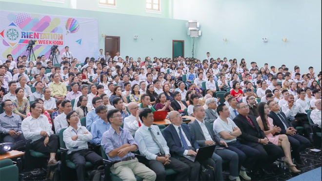 Tân sinh viên Việt và trải nghiệm đầu tiên với mô hình giáo dục hàng đầu Hoa Kỳ Tân sinh viên Việt và trải nghiệm đầu tiên với mô hình giáo dục hàng đầu Hoa Kỳ