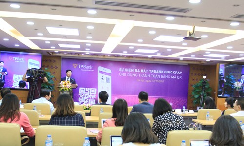 TPBank ra mắt giải pháp thanh toán đột phá bằng mã QR TPBank ra mắt giải pháp thanh toán đột phá bằng mã QR