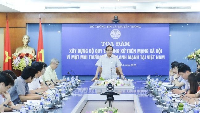 Việt Nam cần Bộ quy tắc ứng xử trên mạng xã hội như thế nào? Buổi toạ đàm xây dựng Bộ quy tắc ứng xử trên mạng xã hội. Ảnh: Trọng Đạt
