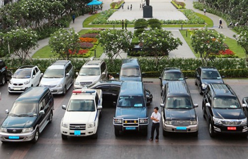 Bộ Tài chính: Không còn xe công đi lễ chùa, làm việc riêng Khoán xe công tại TP HCM. Ảnh: Trung Sơn