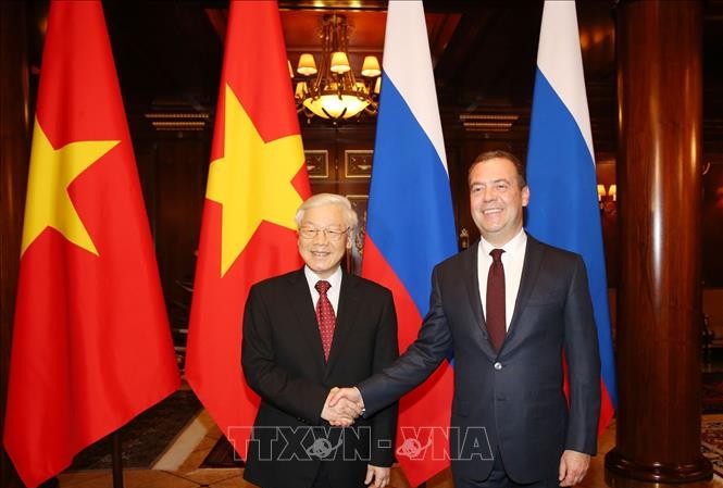 Tổng Bí thư hội kiến Thủ tướng Liên bang Nga Tổng Bí thư Nguyễn Phú Trọng với Thủ tướng Liên bang Nga D. Medvedev tại Dinh Thủ tướng ở Moskva. Ảnh: TTXVN