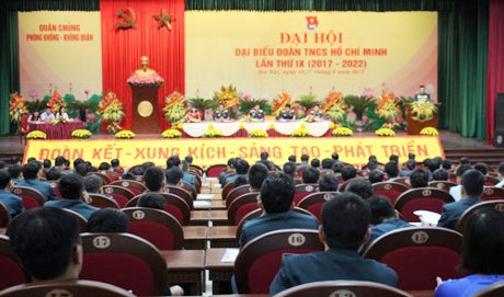 Phong trào thanh niên gắn kết tình quân dân Quang cảnh Đại hội Đoàn Thanh niên Quân chủng Phòng không - Không quân lần thứ IX (2017-2022)