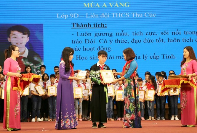 Thắp sáng ước mơ tuổi trẻ đất Tổ Thắp sáng ước mơ tuổi trẻ đất Tổ