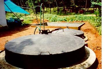 Sửa hầm Biogas, 2 người chết do ngộ độc khí Người dân cần bảo đảm an toàn khi xuống hầm biogas. Ảnh minh hoạ.
