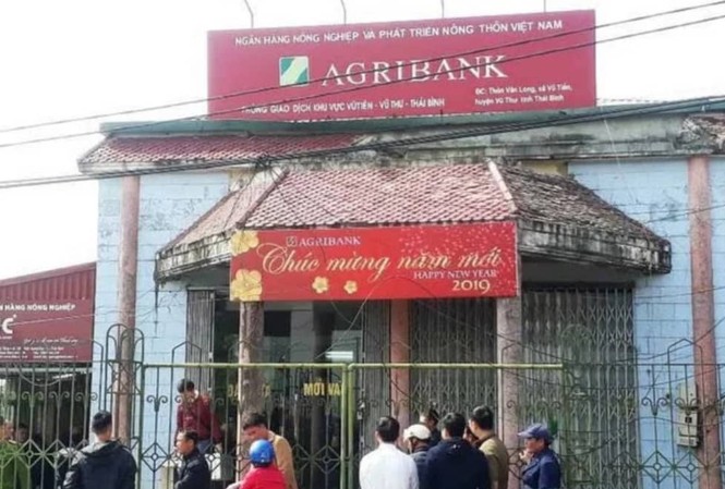 Xông vào ngân hàng cướp 210 triệu đồng, lĩnh 15 năm tù giam Vụ cướp xảy ra tại Ngân hàng Agribank chi nhánh huyện Vũ Thư, tỉnh Thái Bình - Ảnh: KL