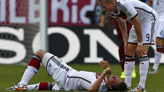 NÓNG: Đức nhận hung tin ở hàng thủ Mats Hummels dính chấn thương