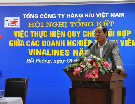 Tạm đình chỉ một Phó Tổng giám đốc Vinalines Phó Tổng giám đốc Vinalines Vũ Khắc Từ bị tạm dừng công việc trong vòng 15 ngày để giải trình về bê bối tại cảng Quảng Ninh. Ảnh: Báo Đầu tư