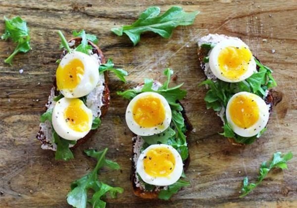 Lựa chọn đồ ăn vặt “không làm tăng cân” để ăn đêm Lựa chọn đồ ăn vặt “không làm tăng cân” để ăn đêm