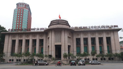 Ngân hàng Nhà nước tăng giá bán đôla Sở giao dịch Ngân hàng Nhà nước không còn bán giá bán đôla bằng tỷ giá trần như trước. Ảhh: Nhật Minh.