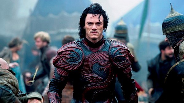 Luke Evans thủ vai chính trong phiên bản mới về Dracula Luke Evans thủ vai Dracula trong “Chuyện chưa kể về Dracula” (Nguồn: Universal)
