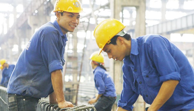 Dân muốn biết học trường nào để dễ tìm việc làm Học trường nào phù hợp, ra trường có việc làm - đang là mối quan tâm của người dân có con em đỗ đại học. Ảnh: Hồng Vĩnh