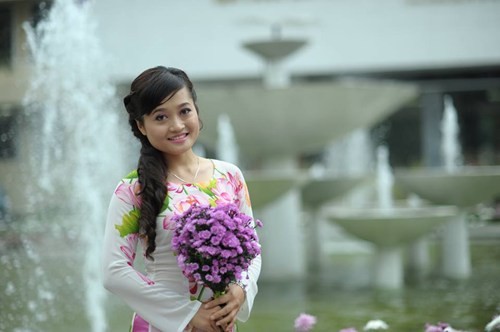 Cô thủ khoa xinh đẹp, đa tài Cô thủ khoa xinh đẹp, đa tài