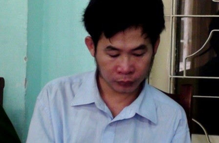 Cướp tiệm tạp hóa để trả nợ ngân hàng Bị cáo Nguyễn Tiến Hoàng tại phiên tòa ngày 30/8
