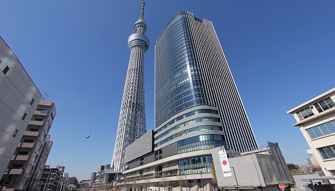 Xây tháp truyền hình cao nhất thế giới: Không ngại về vốn Tháp truyền hình Tokyo Sky Tree cao 634m.