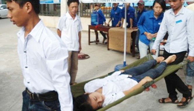 Ngất xỉu do nắng nóng, thí sinh lỡ môn thi thứ 2 Ảnh minh họa.