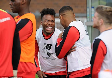 Liverpool đón 'trọng pháo' trước thềm đại chiến với MU Liverpool đón 'trọng pháo' trước thềm đại chiến với MU