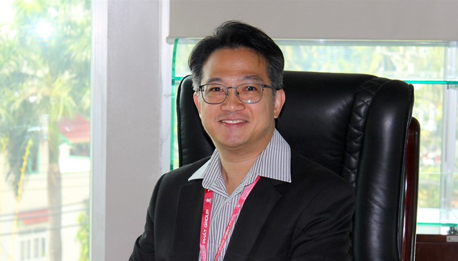 Tân Hiệp Phát mời sếp nước ngoài quản lý Roland Ruiz