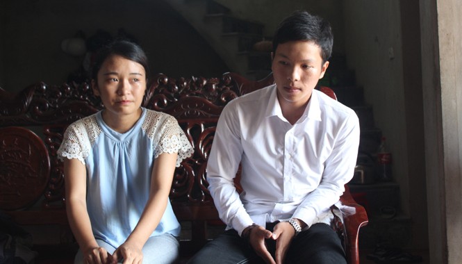 Nỗ lực của thí sinh mồ côi thiếu thận bị từ chối nhập học Bùi Đình Sơn và chị gái của mình.