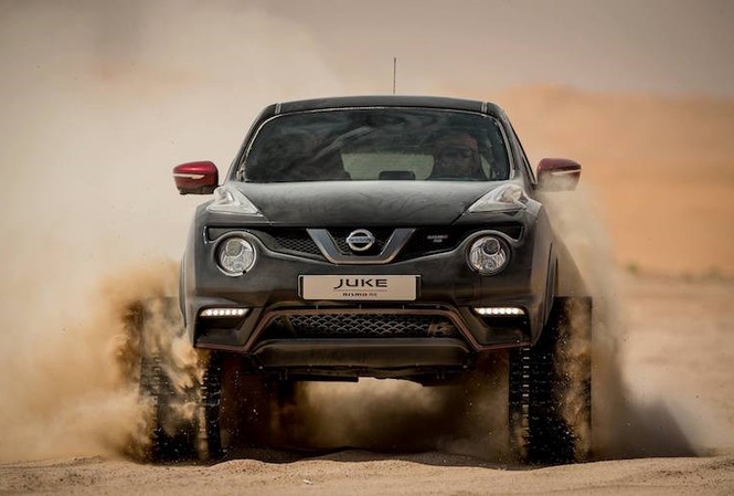 Ngắm Nissan Juke độ bánh xích chinh phục sa mạc Ả Rập Chiếc Juke Nismo RS đặc biệt này được Nissan đặt cho cái tên khá độc đáo là RSand, chơi chữ với từ "Sand" trong tiếng Anh (nghĩa là cát).