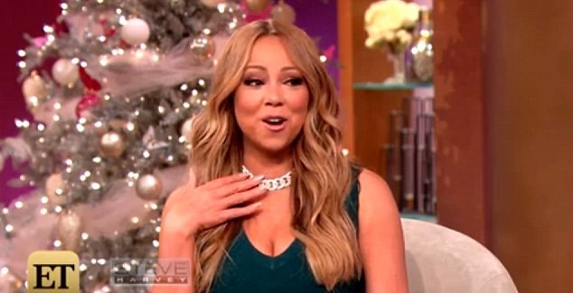 Mariah Carey được người tình tặng vòng kim cương hơn 11 tỷ Nữ ca sĩ 45 tuổi gây chú ý với chiếc vòng cổ lấp lánh trị giá hơn 11 tỷ đồng.