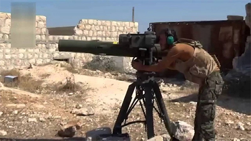 Tên lửa TOW-2A có khả năng tiêu diệt xe tăng T-90 ở Syria? Tổ săn tăng sử dụng tên lửa TOW của phe đối lập ở Syria.