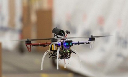 UAV siêu nhỏ - vũ khí chế áp đối phương của quân đội Mỹ Một thiết bị không người lái cỡ nhỏ của Mỹ. Ảnh: Military.com.