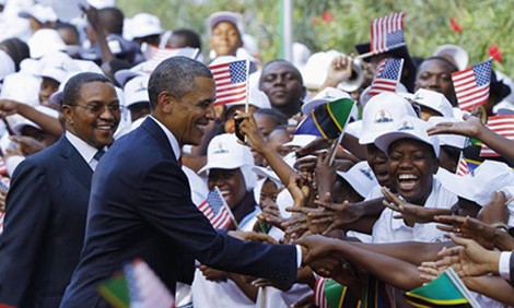 Chuyện ít biết về siêu phẩm 'Nhà Trắng bay' Ông Obama thăm châu Phi năm 2013.