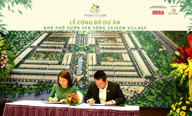 Công bố dự án nhà phố vườn ven sông SaiGon Village Ký kết tư vấn, phân phối.