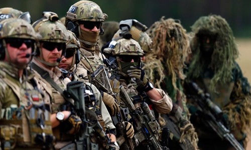 Nga tố NATO làm xói mòn an ninh châu Âu Đặc nhiệm Ba Lan tham gia một cuộc tập trận của NATO ở nước này tháng 9/2014. Ảnh: Reuters.