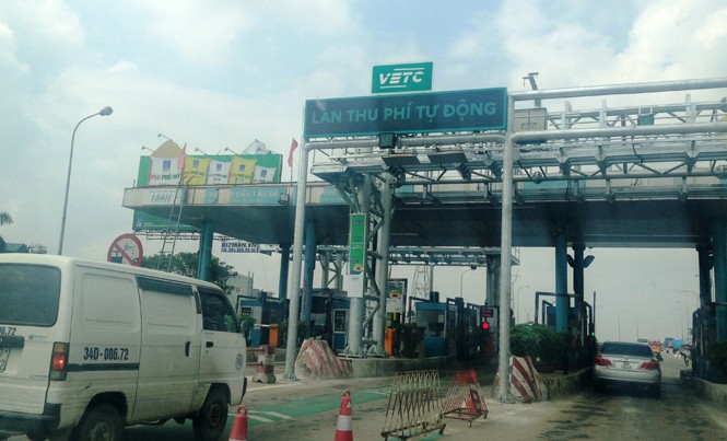 Bộ trưởng GTVT “mở cửa” cho nhà đầu tư thu phí không dừng Trạm thu phí tự động của Cty Tasco đầu tư tại Nam Định. Ảnh: Sỹ Lực.