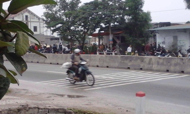 Cụ bà chết cháy trong nhà lúc nửa đêm Cái chết của bà Vị khiến người dân khu phố bàng hoàng.