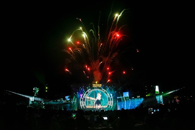 Đại nhạc hội “Đại Hỷ Xuân 2017” – Đêm hội tụ của những kỷ lục Đại nhạc hội “Đại Hỷ Xuân 2017” – Đêm hội tụ của những kỷ lục