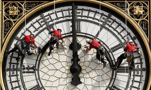 Tại sao chúng ta đón Giao thừa chậm hơn một giây? Năm 2016 sẽ dài hơn một giây. Ảnh: Telegraph.