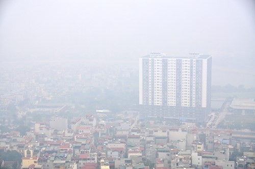 Hà Nội tiếp tục chìm trong sương mù vài ngày tới Sương mù xuất hiện ở Hà Nội vào sáng nay. Ảnh: Thanh Hà