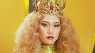 Radio Showbiz: Mỹ Tâm thâm thúy với “Em thì Không” Radio Showbiz: Mỹ Tâm thâm thúy với “Em thì Không”