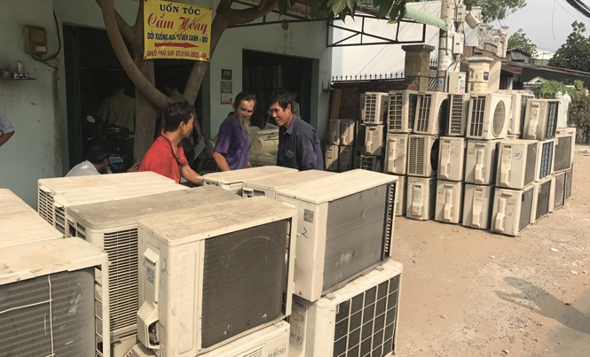 Liên tiếp phát hiện hàng cấm nhập khẩu trị giá hàng tỷ đồng Lô hàng điện lạnh cũ trị giá trên 1 tỷ đồng.