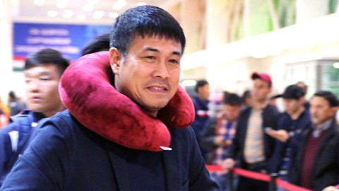 Tuyển Việt Nam vất vả hành quân tới Tajikistan HLV Nguyễn Hữu Thắng