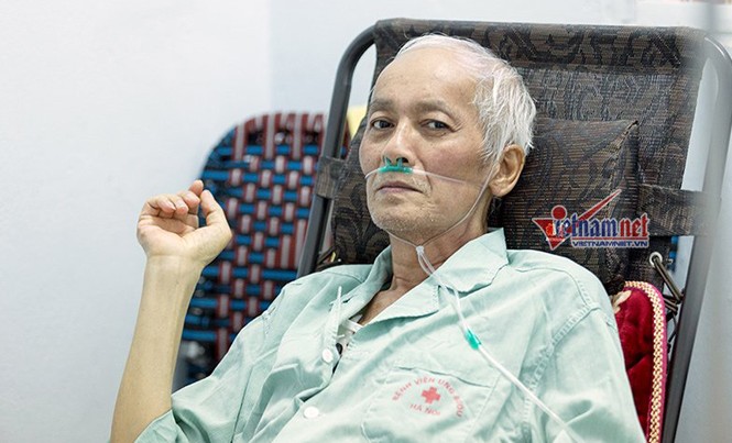 Diễn viên Duy Thanh gầy sọp vì ung thư giai đoạn cuối Vẻ tiều tuỵ của diễn viên Duy Thanh.