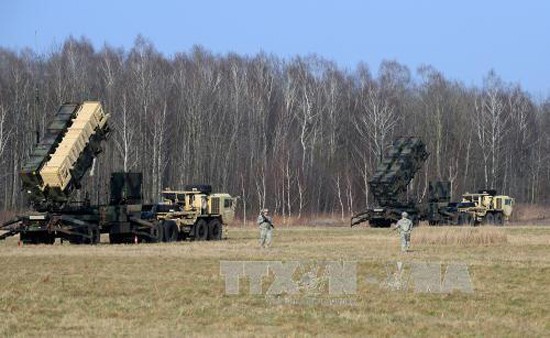 Bản tin 20H: Mỹ cân nhắc đưa tên lửa Patriot tới Baltic Hệ thống tên lửa phòng không Patriot. Ảnh: AFP/TTXVN.