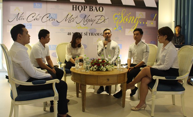 40 nghệ sĩ thực hiện MV “Nếu chỉ còn 1 ngày để sống” Đại diện các đơn vị tham gia giới thiệu về những ấp ủ của dự án MV ca nhạc cộng đồng “Nếu chỉ còn 1 ngày để sống”.