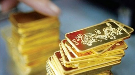 Giá vàng vừa lên lại đột ngột giảm Giá vàng vừa lên lại đột ngột giảm