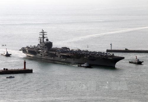 Bản tin 8H: Hàn Quốc, Mỹ tập trận hải quân quy mô lớn Tàu sân bay USS Ronald Reagan của Mỹ. Ảnh: EPA/TTXVN.