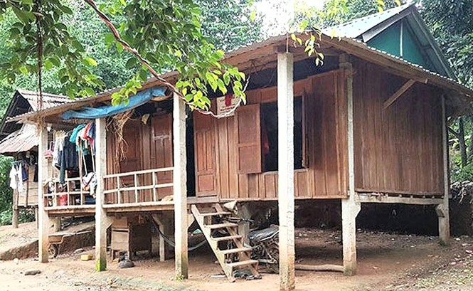 Nghi án rúng động ở Quảng Trị: Cha hiếp dâm con đẻ 3 tuổi Ngôi nhà nơi xảy ra vụ việc ông Hồ Văn Đ. có hành vi hiếp dâm con đẻ 3 tuổi. Ảnh: T.H.