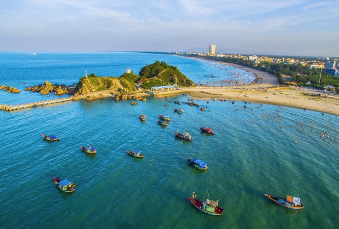 Xứ Nghệ - Điểm đến mới cho các bạn trẻ yêu khám phá Biển Cửa Lò, Nghệ An.